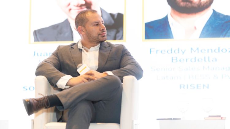 noviembre 4, 2025Risen apuesta por IA para liderar la nueva era del almacenamiento energético en Colombia