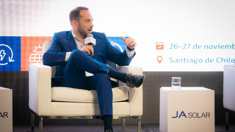 diciembre 3, 2025JA Solar activa 30 GW en almacenamiento para América Latina y se mete de lleno en el negocio BESS